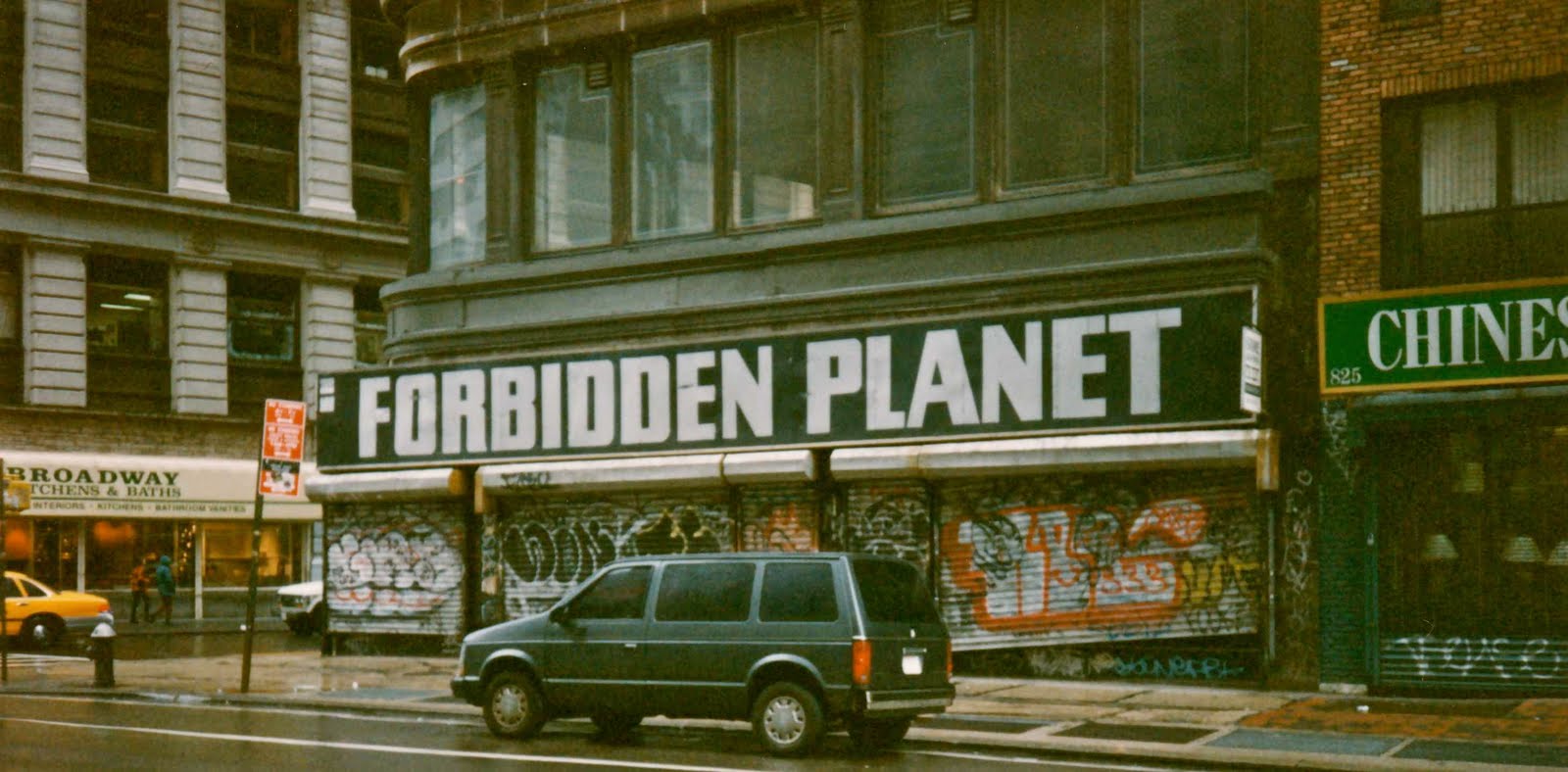 Forbidden Planet Comic Book Store Black T-Shirt XL New York City NYC NY